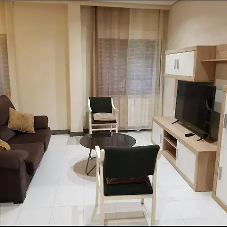 Guest house Private With Shared Bathroom *